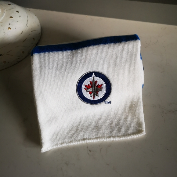 NHL Wpg Jets scarf - Picture 4 of 4